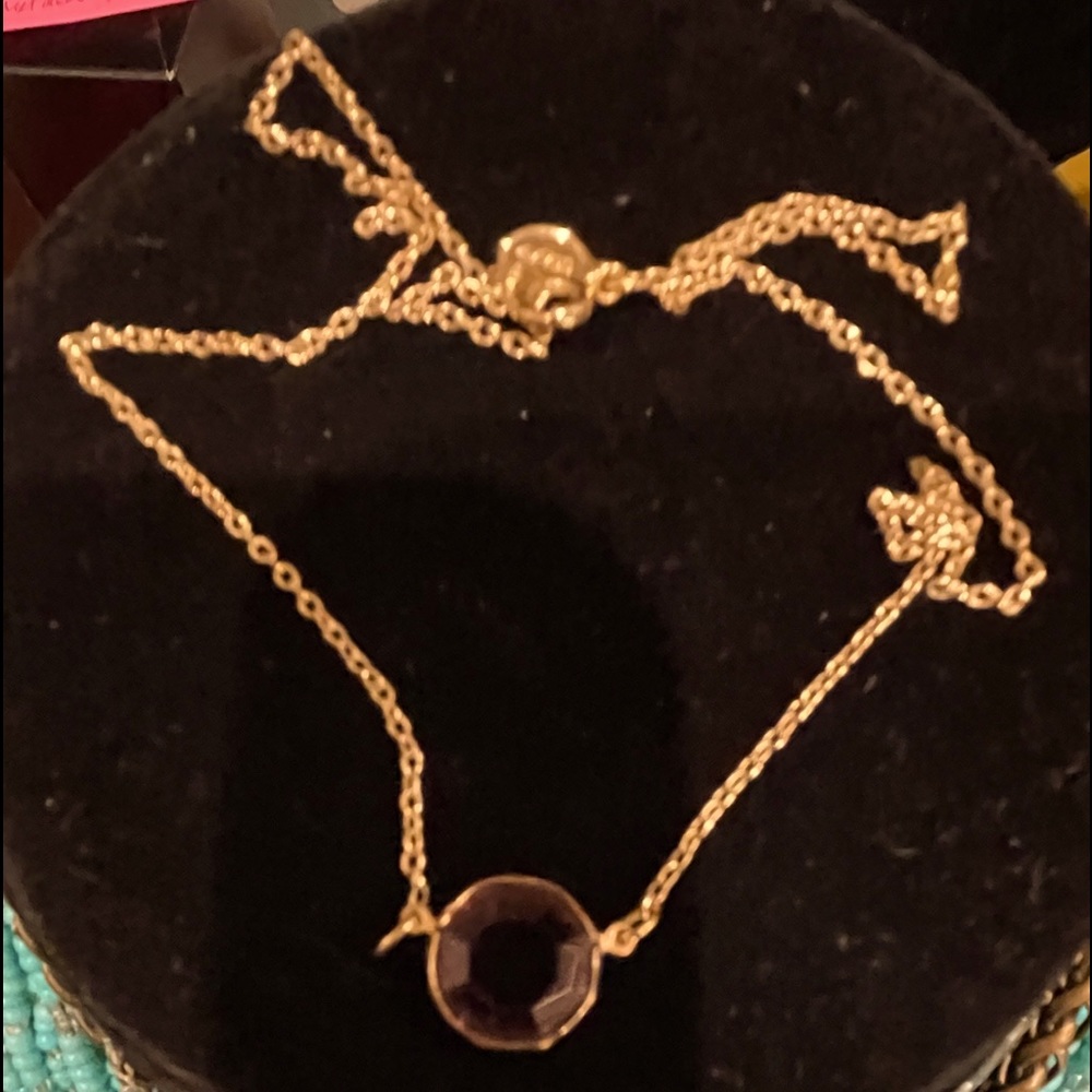 AVON marked. Pretty little chocker necklace